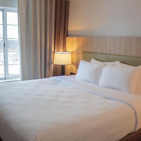 Country Inn & Suites By Radisson, Big Rapids, Mi Экстерьер фото